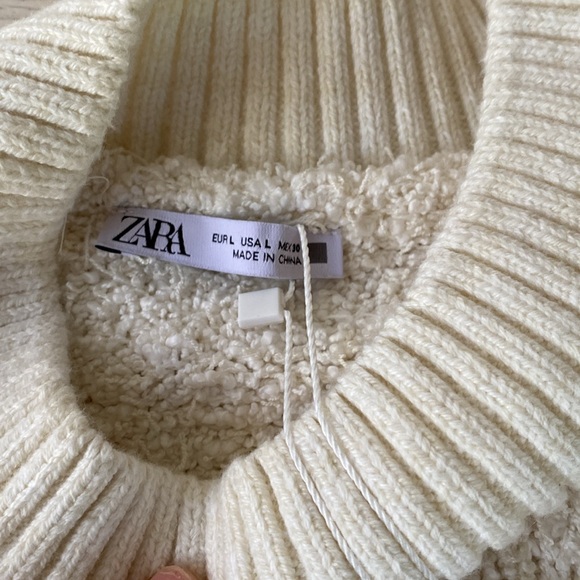 Zara fuzzy knit sweater, size Large, ecru, cotton blend - Picture 10 of 11